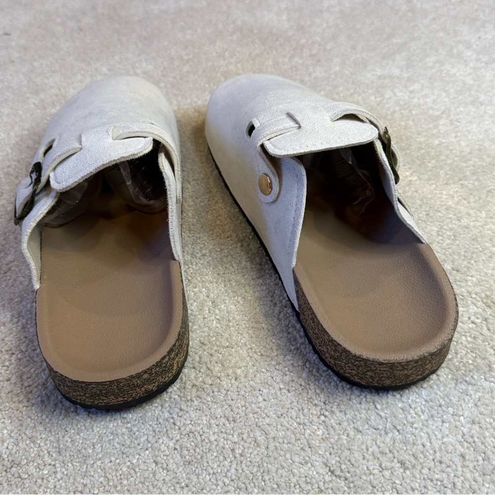 Light Cream Clogs Size 38 - Picture 5 of 8